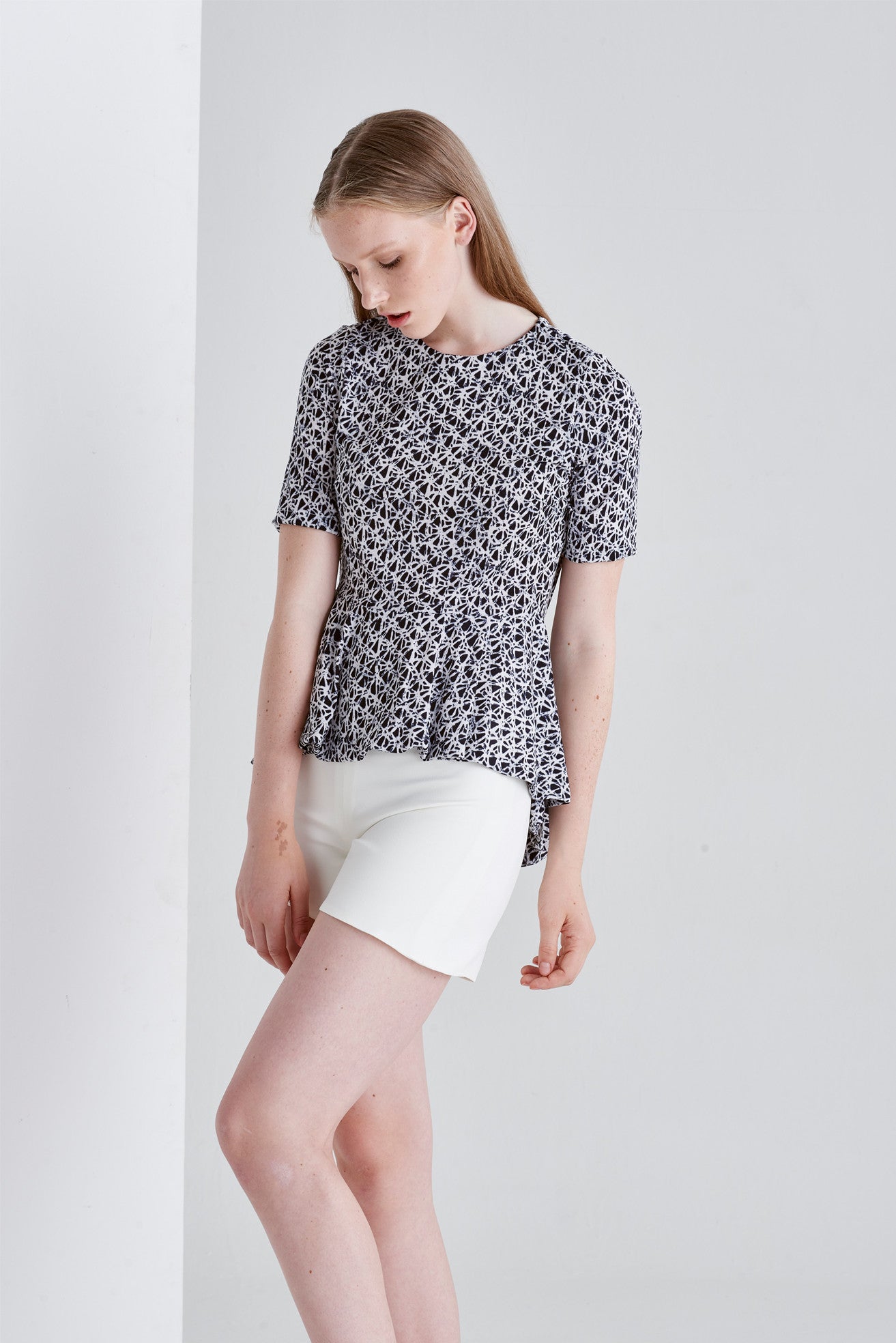ZZ071533 Ruffle Top